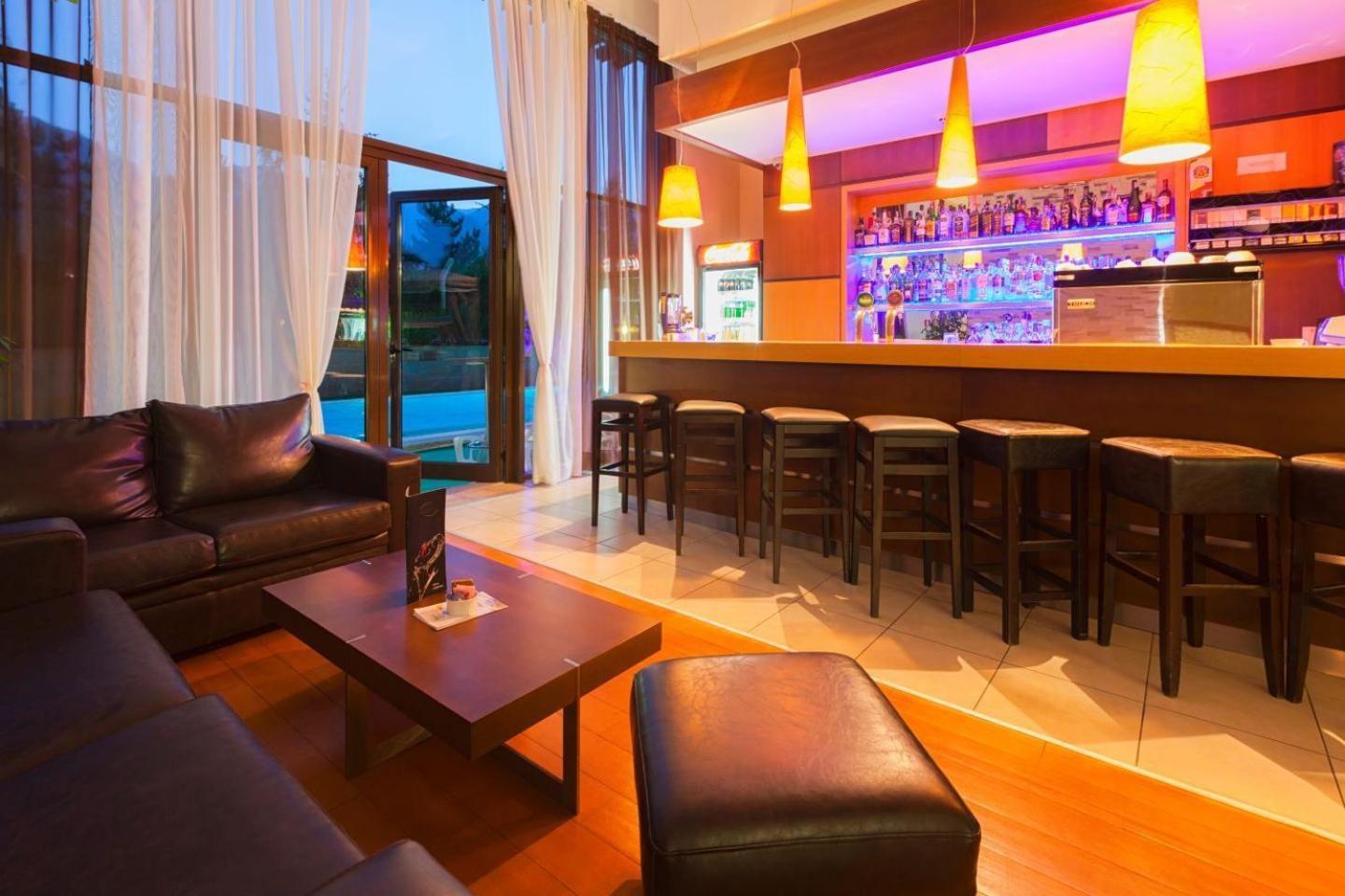 Pirin Bliss Apartment Ski, Spa And Relax At Terra Complex رازلوغ المظهر الخارجي الصورة